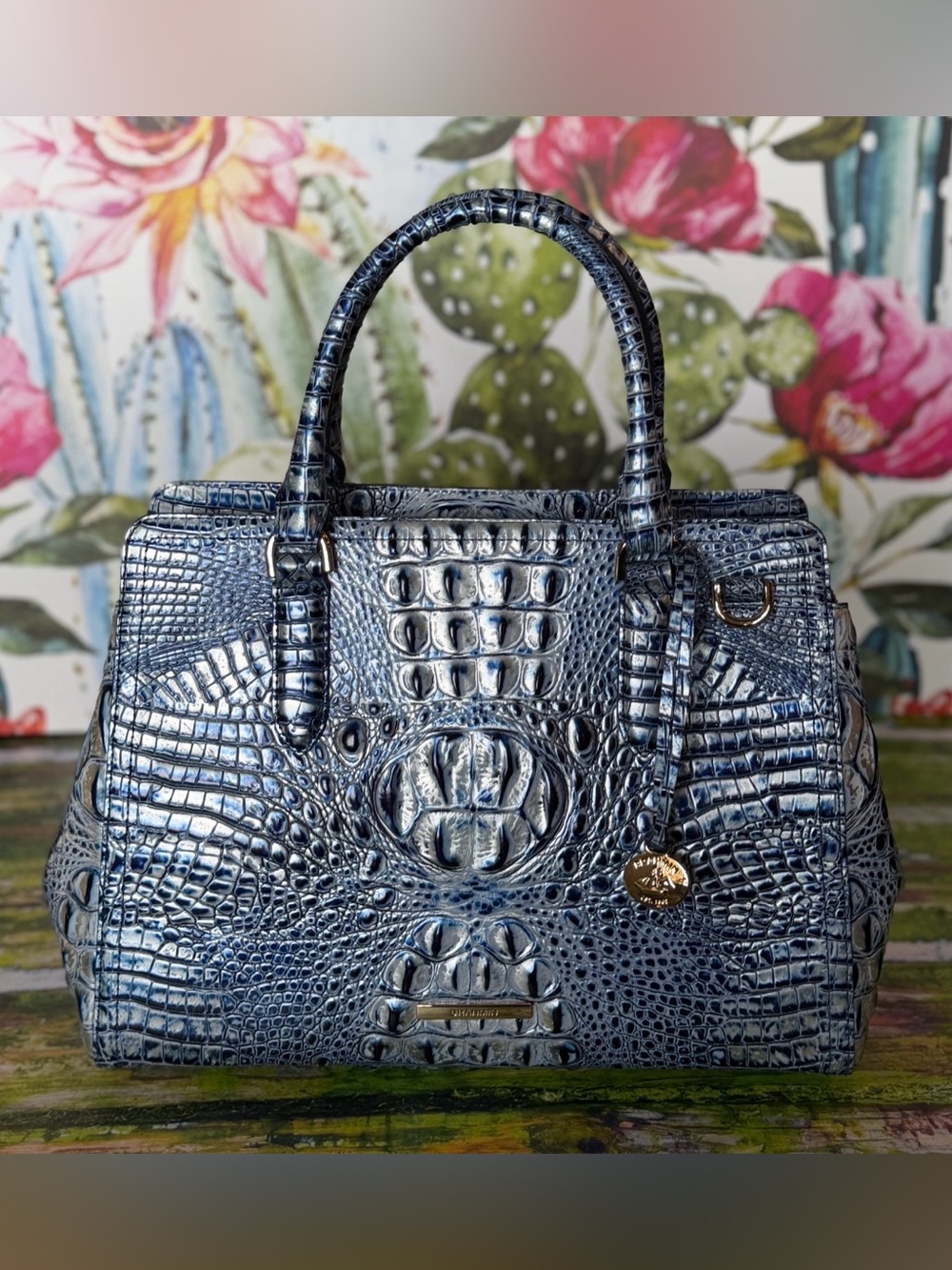 NWT Brahmin Costal Blue Small Finley handbag - Picture 10 of 15